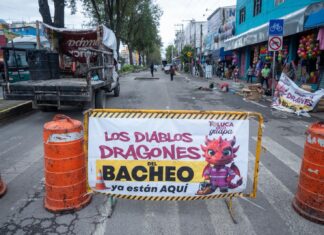 Toluca refuerza labores de bacheo; llaman a tomar precauciones por cierres viales