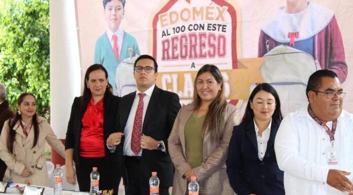 YESSIKA SANTANA PONE A LA EDUCACIÓN EN EL CENTRO DEL FUTURO DE SAN SIMÓN DE GUERRERO