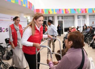 San Mateo Atenco entrega apoyos funcionales a adultos mayores y reconoce a medallistas nacionales