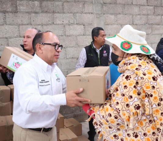 Zinacantepec acerca productos de calidad a familias con “Juntos, Repartiendo Logros”