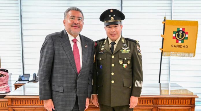 Horacio Duarte participa en toma de posesión del nuevo Director General de Sanidad de la Defensa