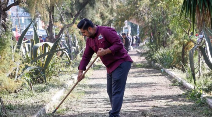 Nezahualcóyotl refuerza labores de limpieza para mantener espacios públicos en mejores condiciones