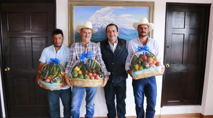 César Díaz refrenda compromiso de trabajar junto a la ciudadanía por Coatepec Harinas