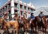Lupita Díaz lidera celebración patria con más de 1,500 cabalgadores
