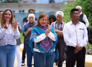 Nancy Valdez entrega pavimentación de la calle Mérida en Ocoyoacac