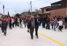 Manuel Vilchis supervisa entrega de obras viales en dos barrios de Zinacantepec