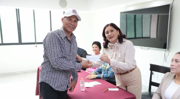 Por primera vez, Tecámac entrega apoyos a delegados para impulsar las celebraciones de las Fiestas Patrias en las comunidades