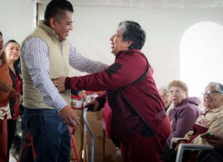 Chicoloapan fortalece apoyo social con entrega de aparatos funcionales y cobertores