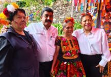 Nazario Gutiérrez reconoce a los adultos mayores como guardianes de las tradiciones de Texcoco