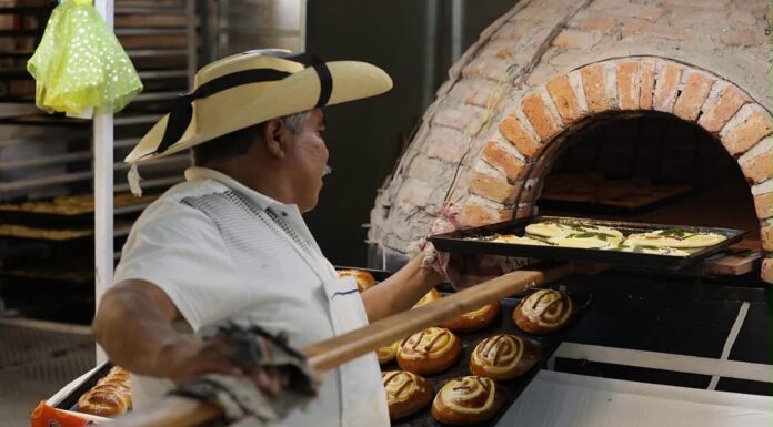 Nelly Carrasco Godínez celebra la tradición panadera de Chiautla en la primera Feria del Pan Tepetitlán 2026