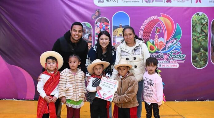 Carmen Albarrán reconoce el talento infantil y el orgullo cultural de Donato Guerra