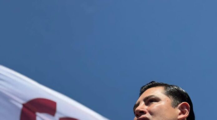 Carlos Zurita presenta su registro para coordinar los comités de la transformación en Ixtapaluca