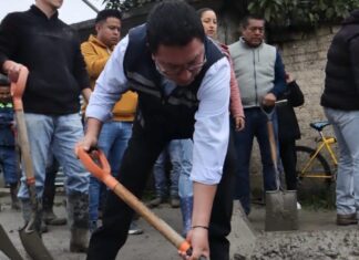 Miguel Ángel Ramírez Ponce cumple con pavimentación de la calle Carmen Serdán en Lerma