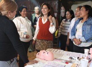 Capacitan a 156 mujeres de Toluca para impulsar el autoempleo y su autonomía económica
