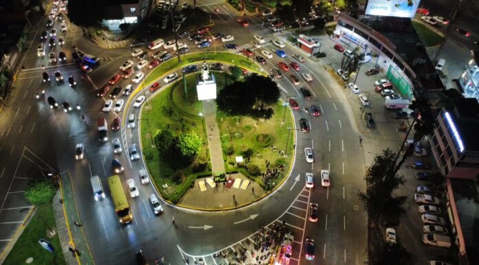 Tlalnepantla instala 81 luminarias en avenida Sor Juana Inés de la Cruz