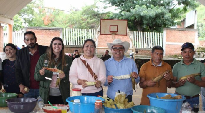 San Simón de Guerrero mantiene vivas sus tradiciones con Feria del Elote