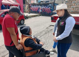 Ivette Topete supervisa entrega de cemento para mejorar panteón delegacional de Zentlalpan