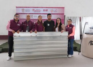 Roselia García realiza cuarta entrega de apoyos para familias de Zumpango