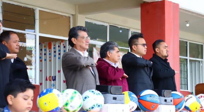Teoloyucan fortalece infraestructura escolar en Santa Cruz del Monte